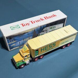 Hess 1983 Toy Truck Bank - Yellow and Green